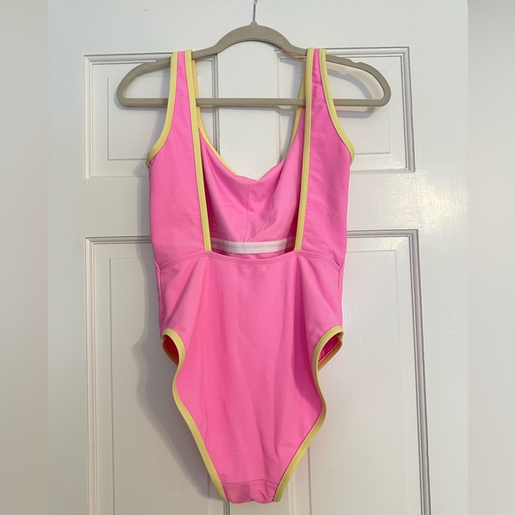 Lain Snow Bathing Suit, size XL - Picture 2 of 2